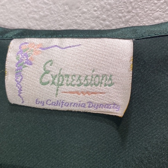 Expressions of California Dynasty  vintage slip emerald - Picture 4 of 7